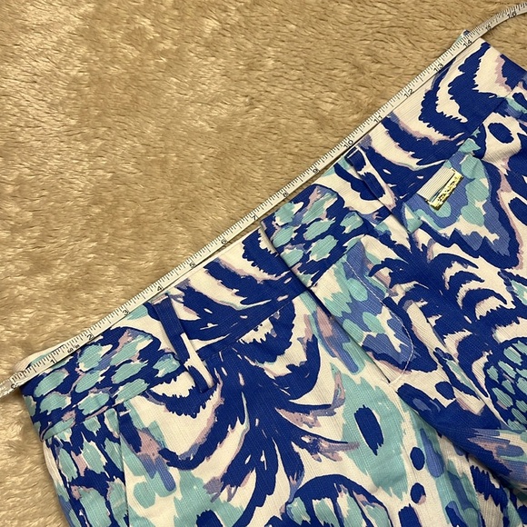 LILLY PULITZER Tropi Call Me Shorts - Picture 10 of 14